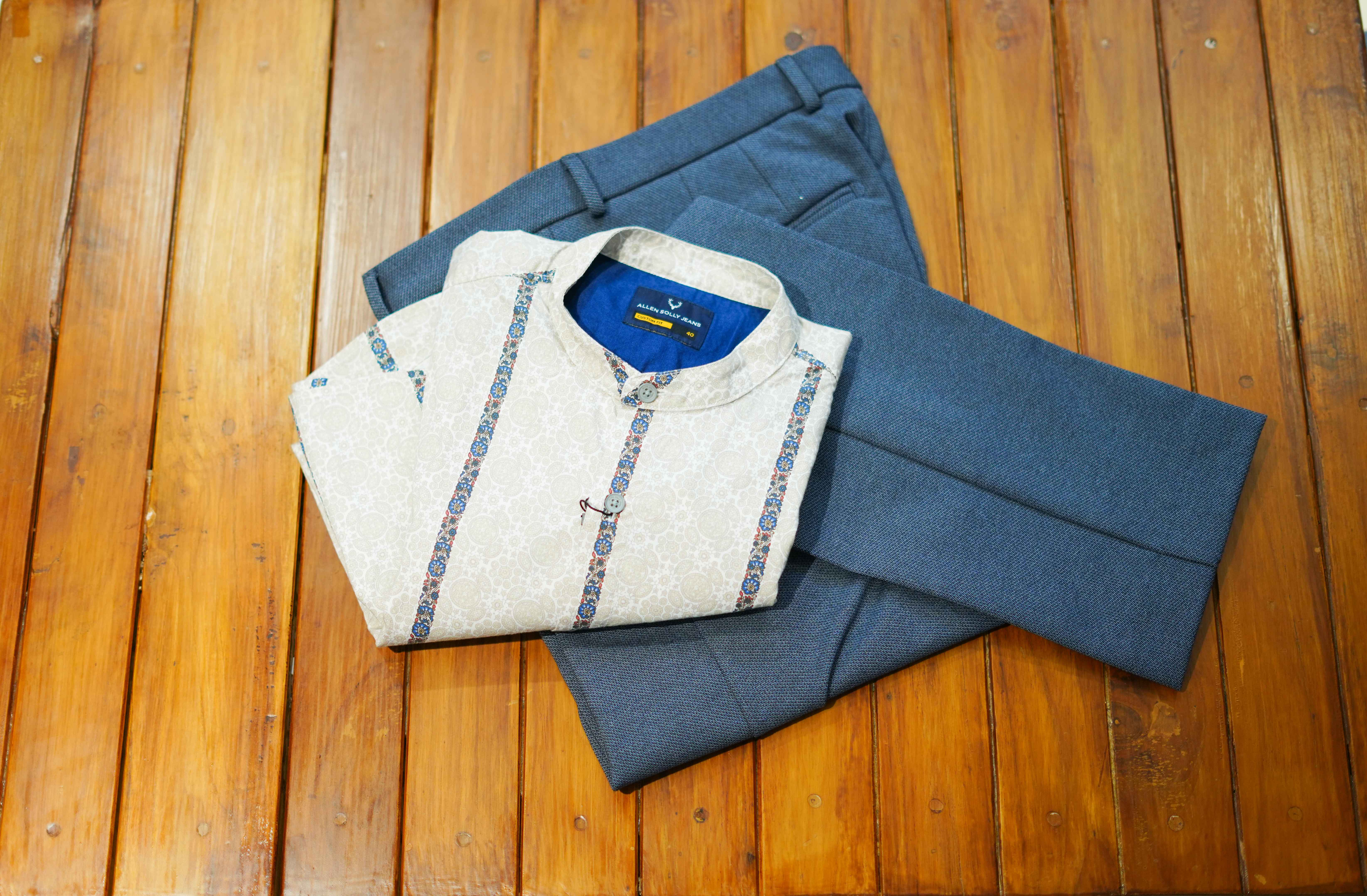 Formal Meroon Allen Solly